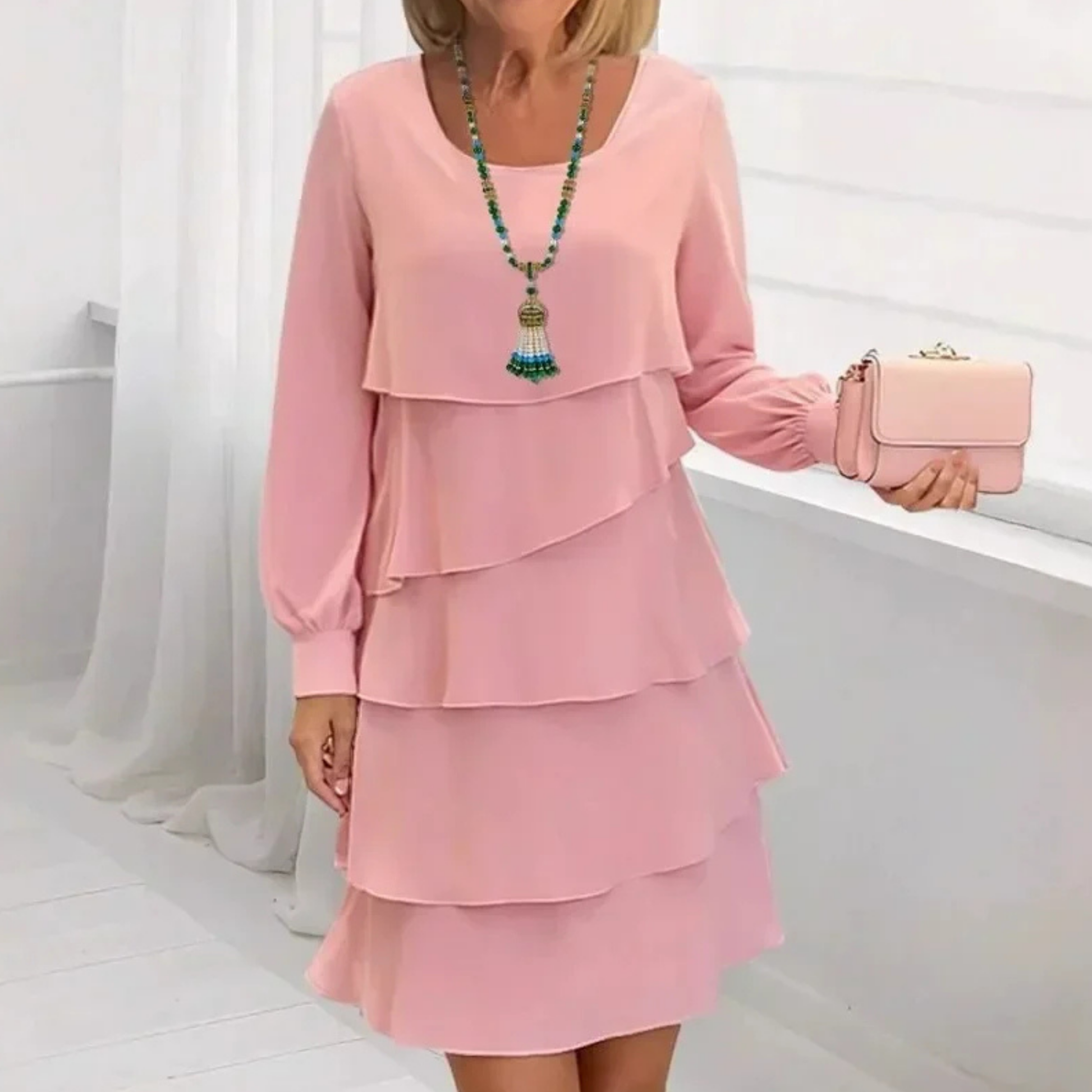catherine-vestido-largo-de-raso-con-volantes-y-mangas-largas