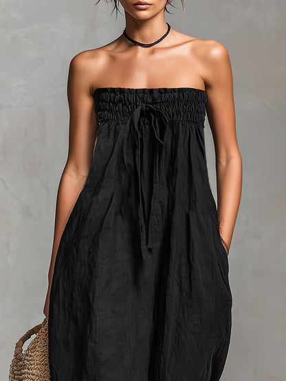 nina-mono-elegante-sin-tirantes